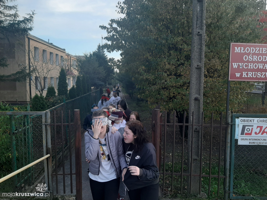 Ja nie widzę Ciebie, Ty zobacz mnie