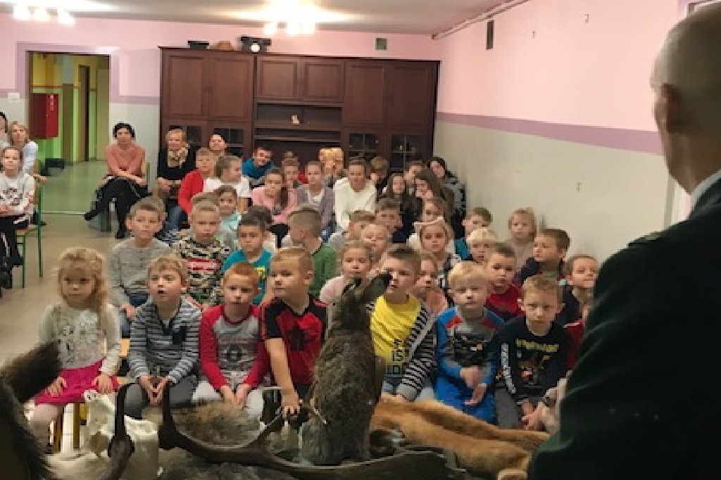 Myśliwi dzieciom, dzieci zwierzętom