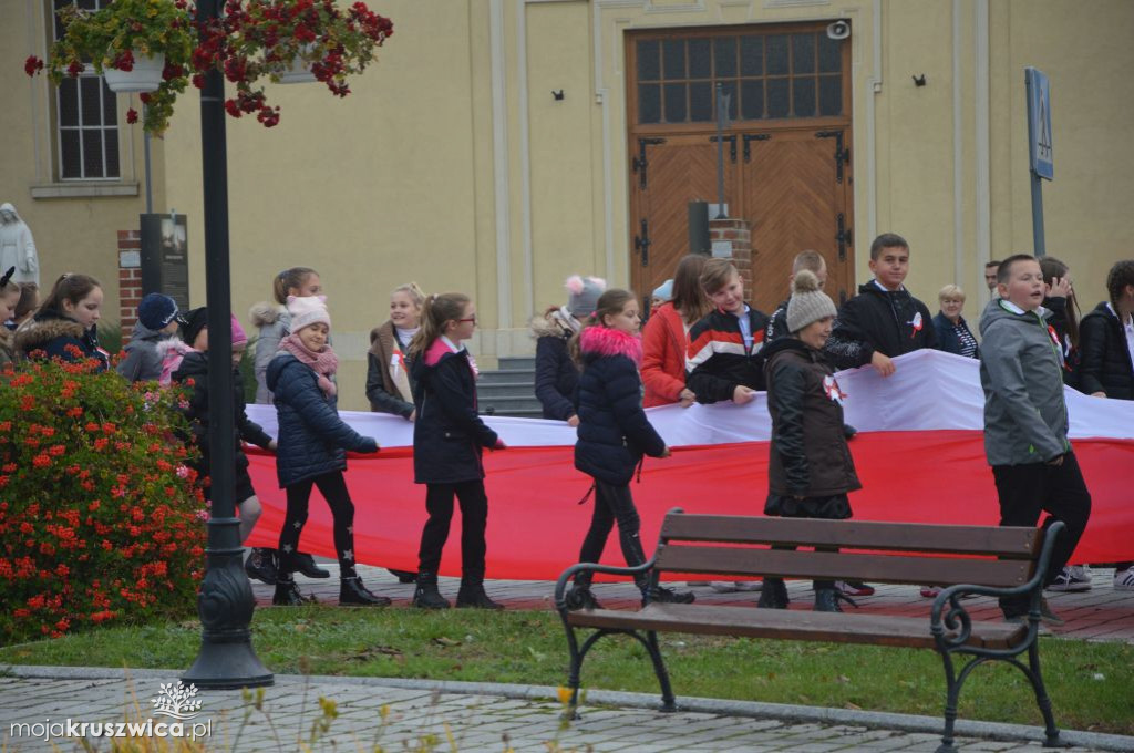 Wspólne śpiewanie Hymnu na Rynku