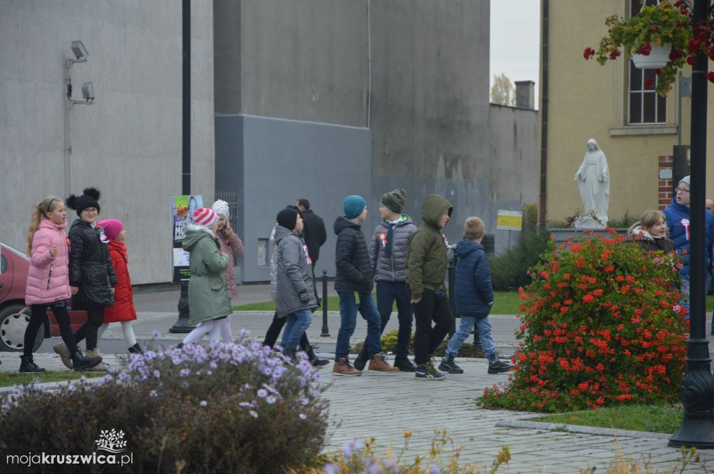 Wspólne śpiewanie Hymnu na Rynku