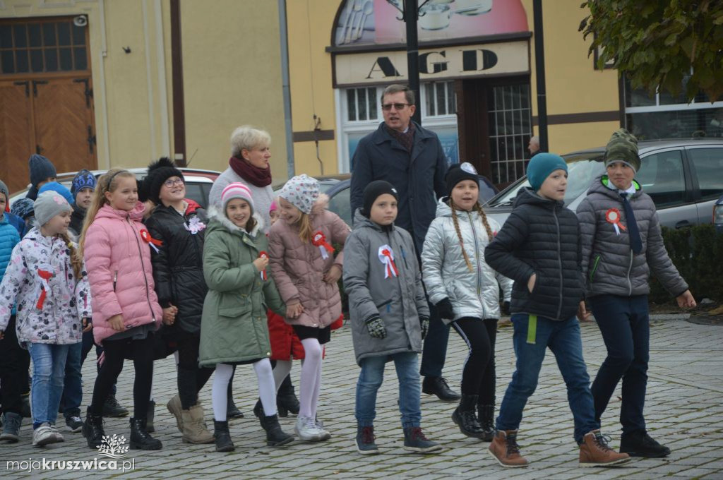 Wspólne śpiewanie Hymnu na Rynku