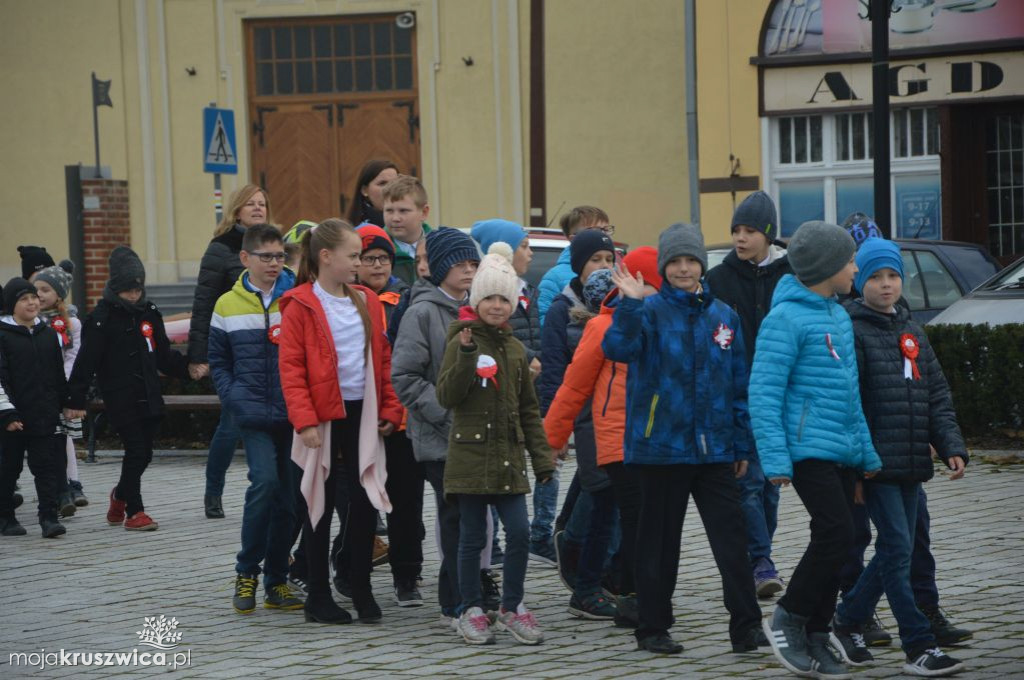 Wspólne śpiewanie Hymnu na Rynku