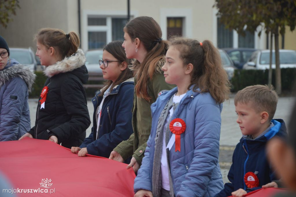 Wspólne śpiewanie Hymnu na Rynku