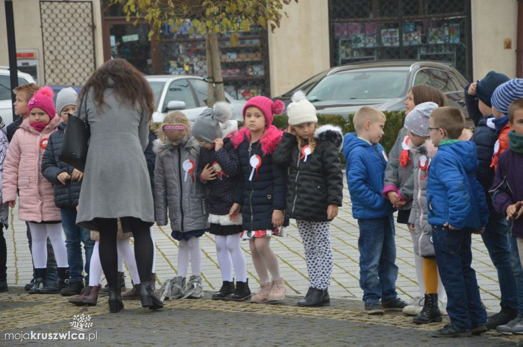 Wspólne śpiewanie Hymnu na Rynku