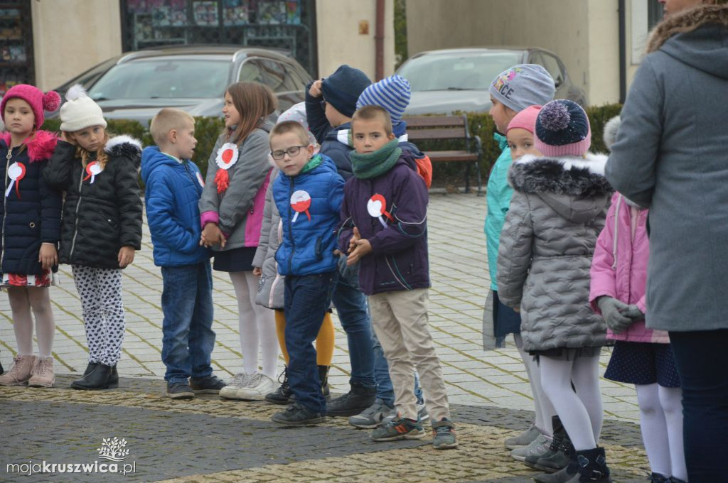 Wspólne śpiewanie Hymnu na Rynku