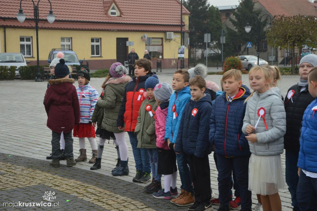 Wspólne śpiewanie Hymnu na Rynku