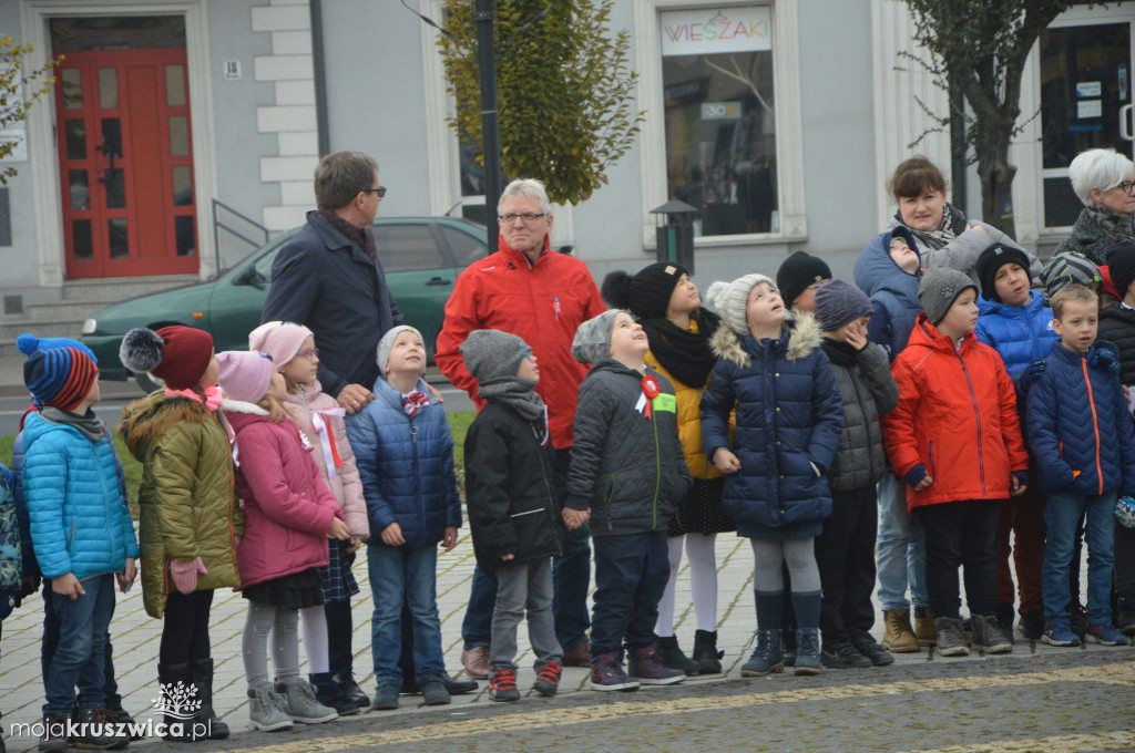 Wspólne śpiewanie Hymnu na Rynku