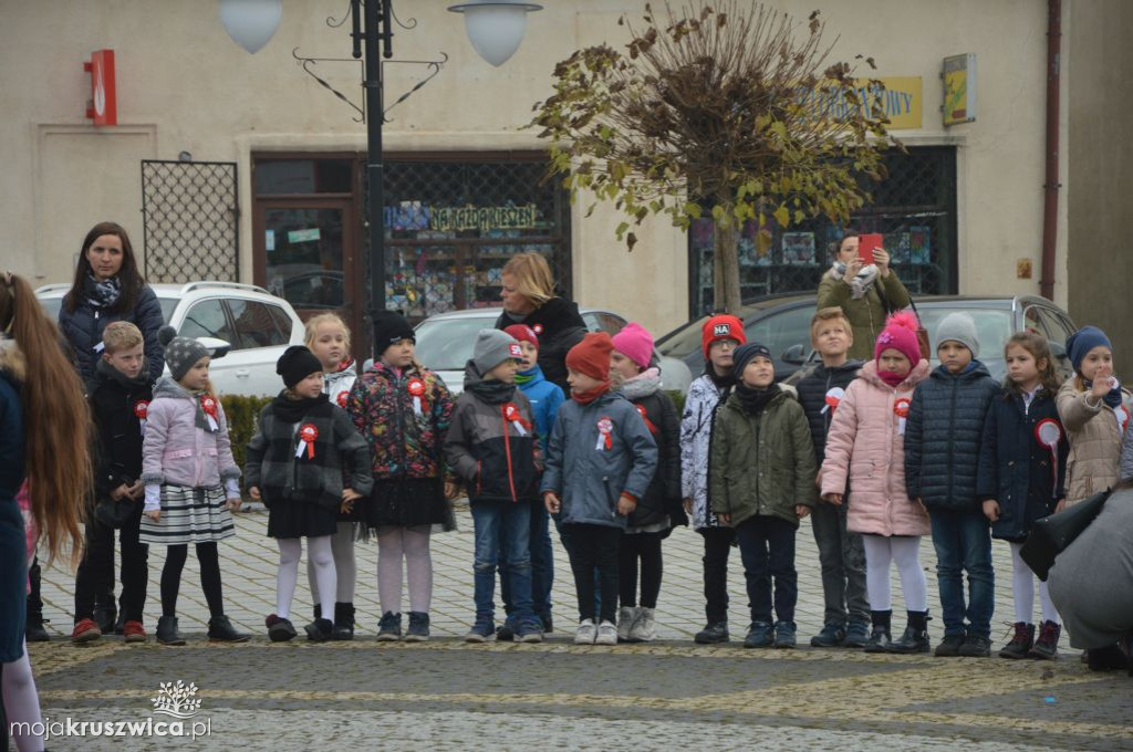 Wspólne śpiewanie Hymnu na Rynku