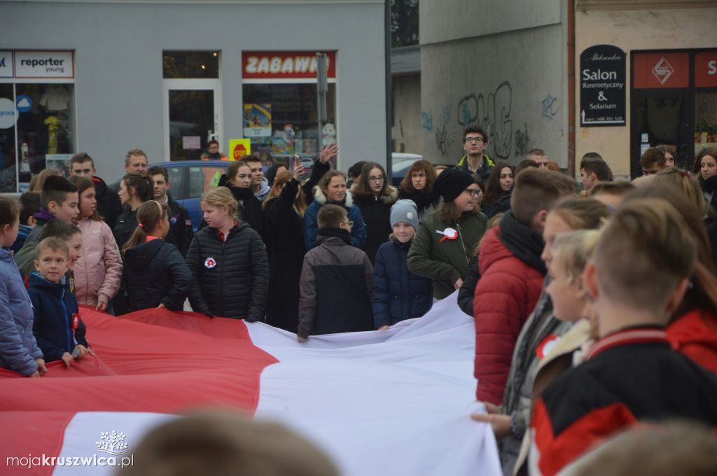 Wspólne śpiewanie Hymnu na Rynku