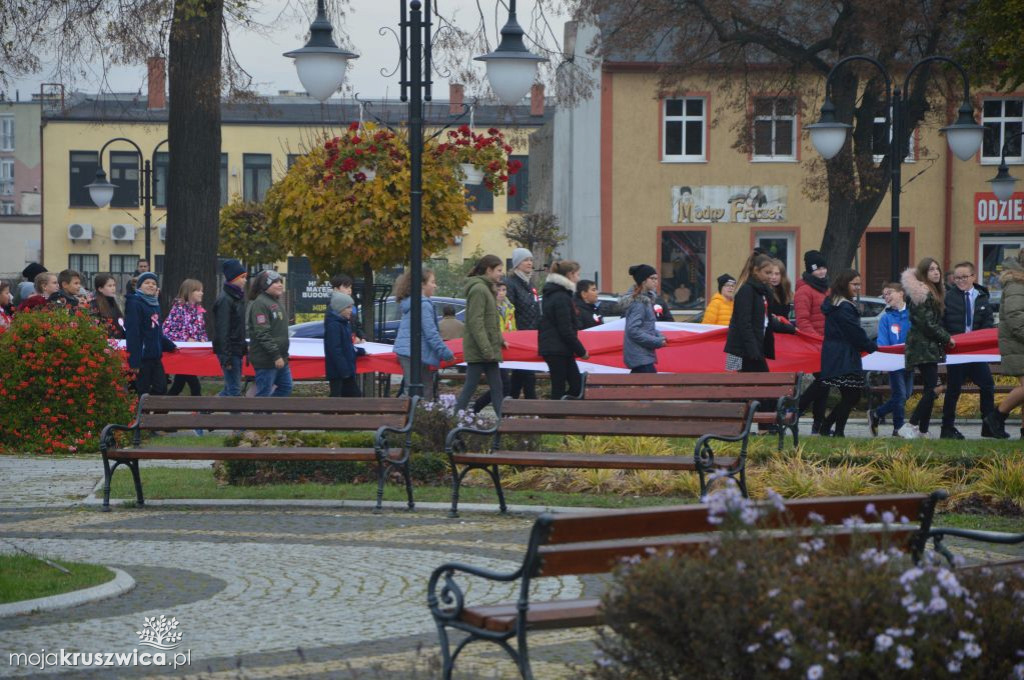 Wspólne śpiewanie Hymnu na Rynku