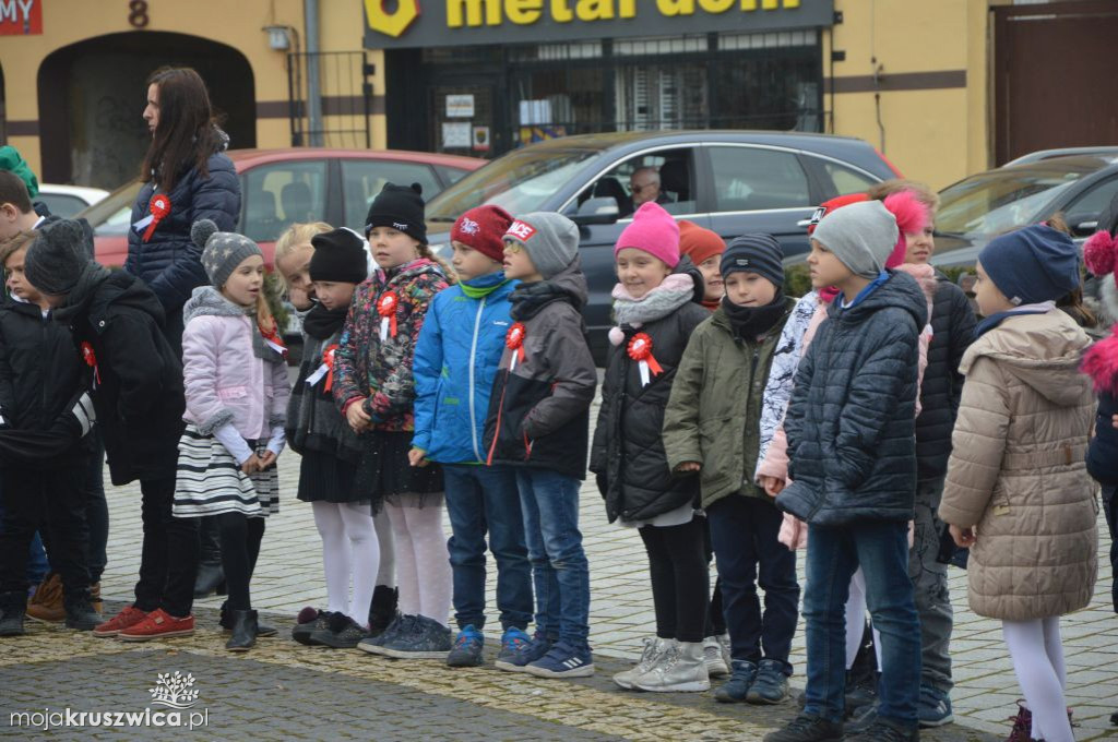 Wspólne śpiewanie Hymnu na Rynku