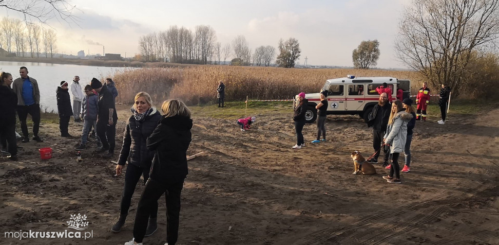 Niedzielne morsowanie nad jeziorem Tryszczyń