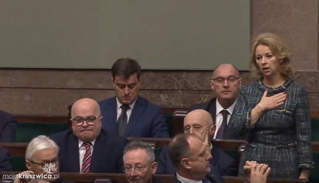 Posłowie złożyli ślubowanie