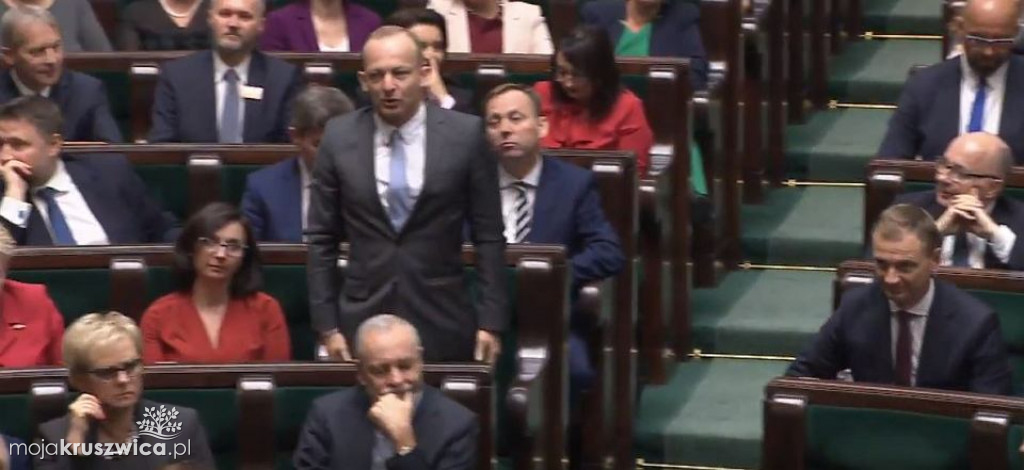 Posłowie złożyli ślubowanie