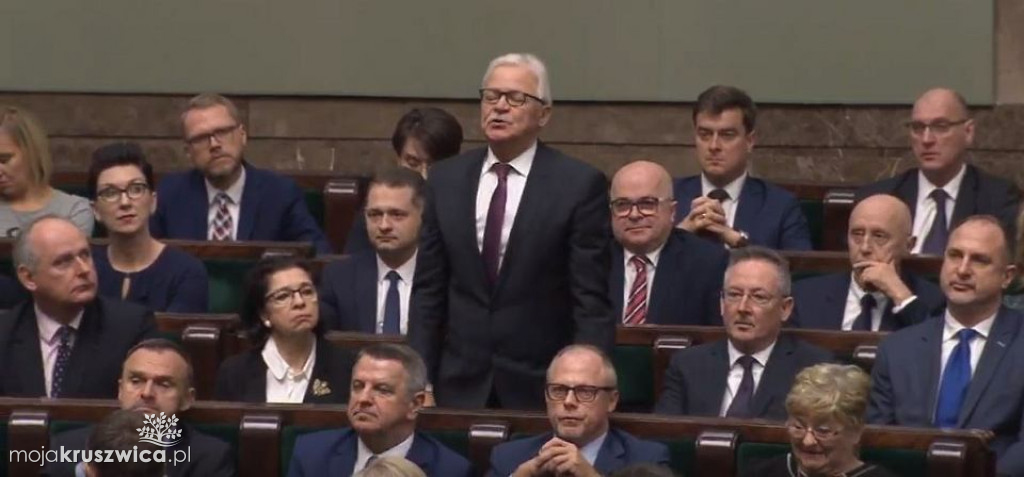 Posłowie złożyli ślubowanie