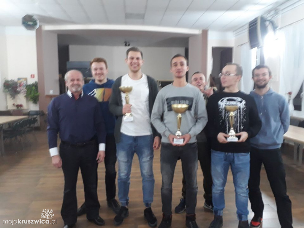 Turniej FIFA w Chełmcach
