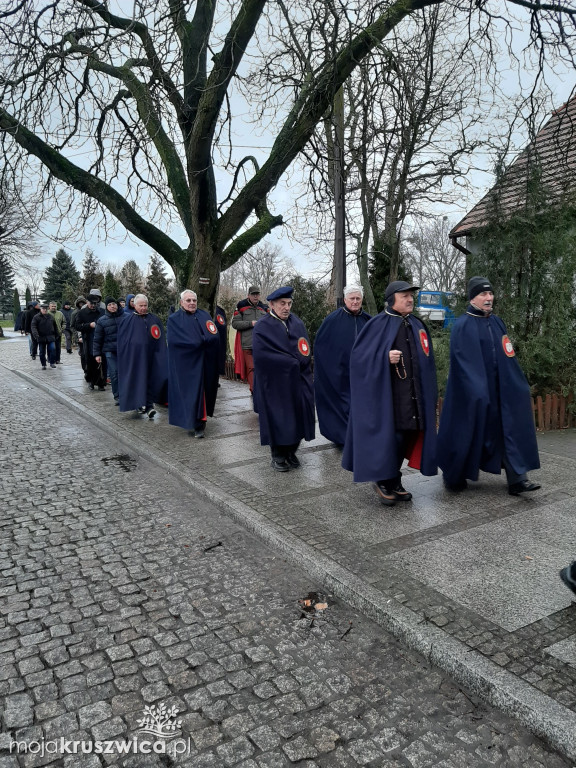 Różaniec święty ulicami miasta