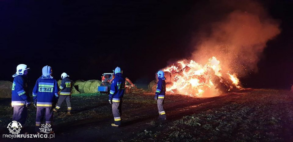 Płonące stogi w Głębokim