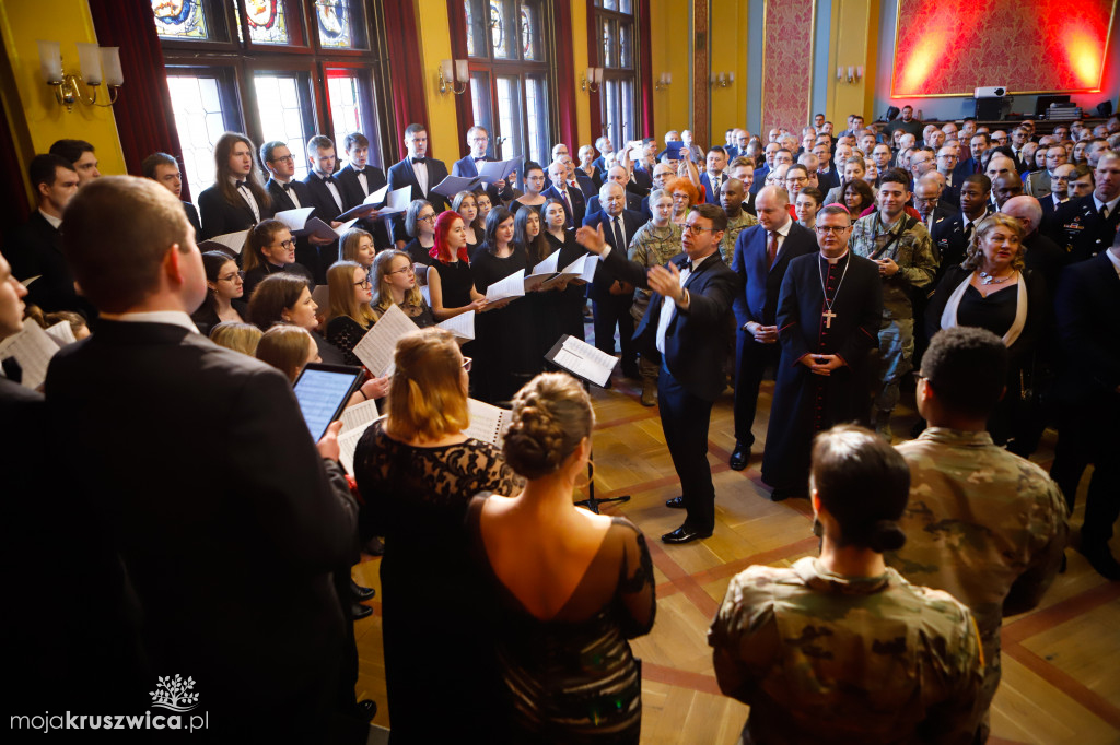 Spotkanie opłatkowe w dworze Artusa