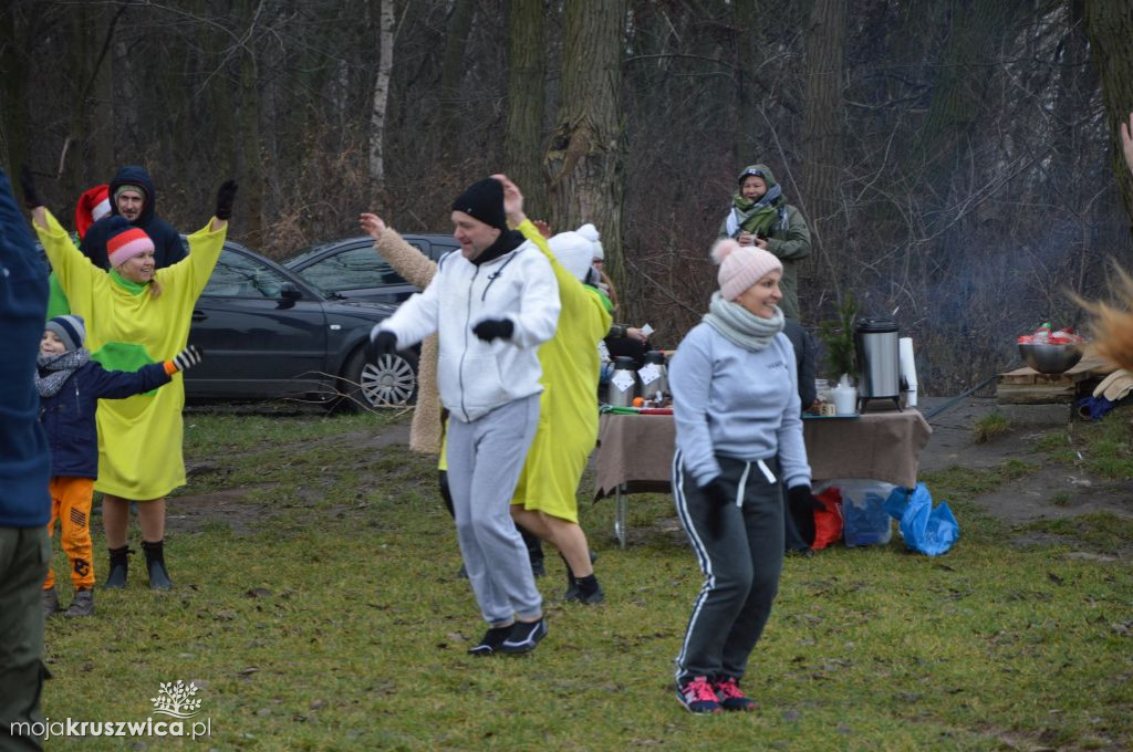 Świąteczne morsowanie w Gople