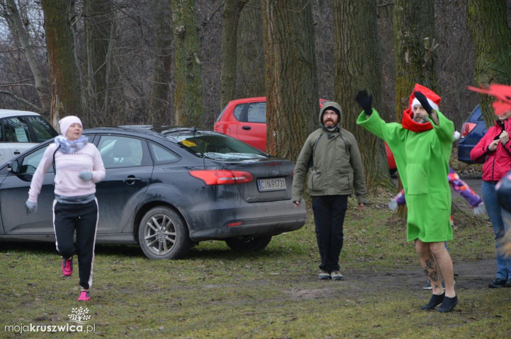Świąteczne morsowanie w Gople