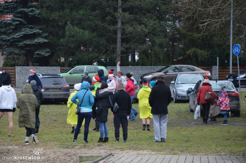 Świąteczne morsowanie w Gople