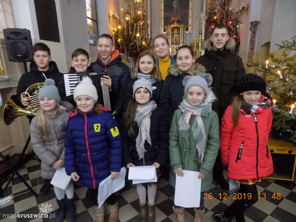 Kolędowanie w Chełmcach