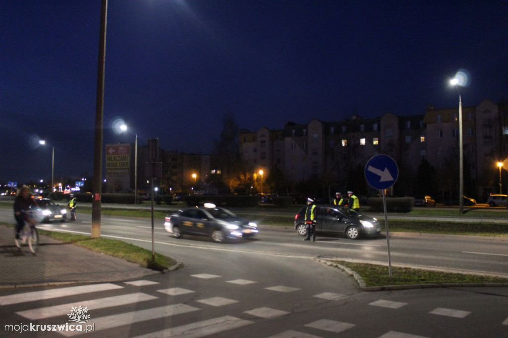 Skontrolowano kierujących na drogach
