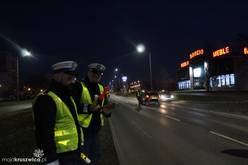 Skontrolowano kierujących na drogach