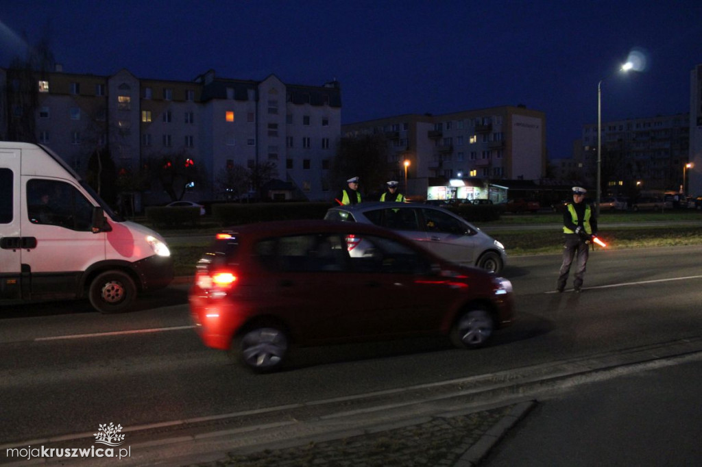 Skontrolowano kierujących na drogach