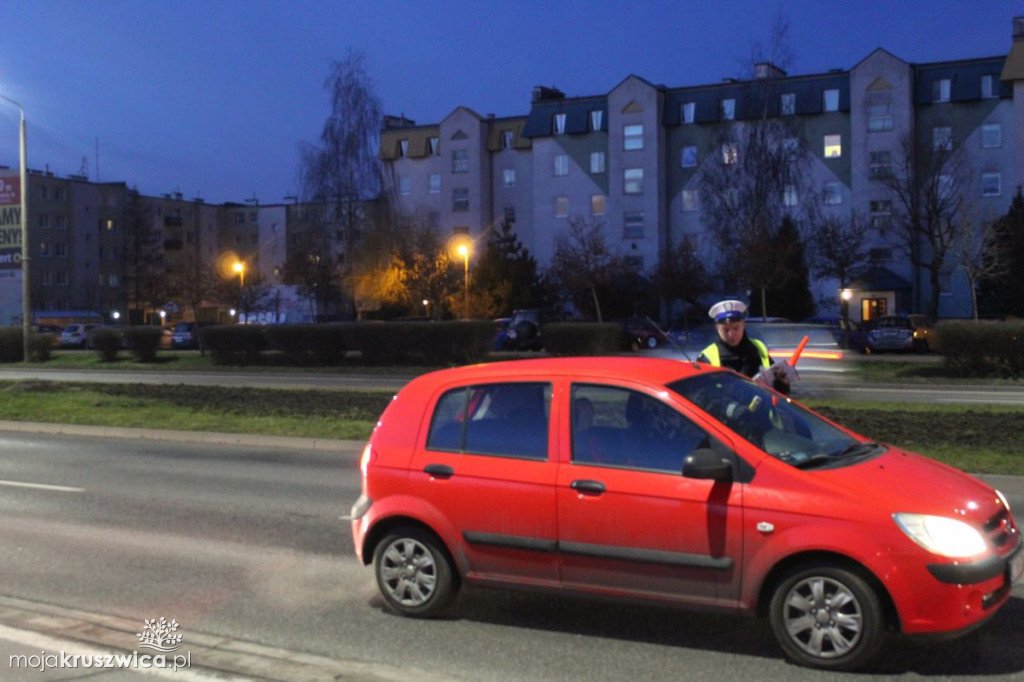 Skontrolowano kierujących na drogach