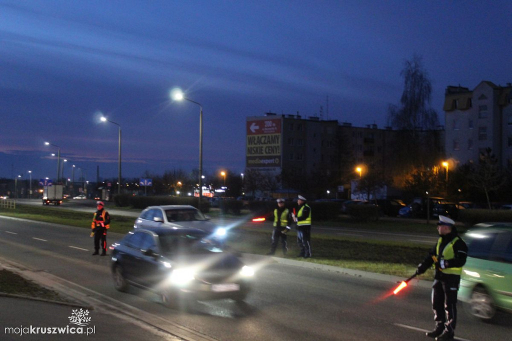 Skontrolowano kierujących na drogach