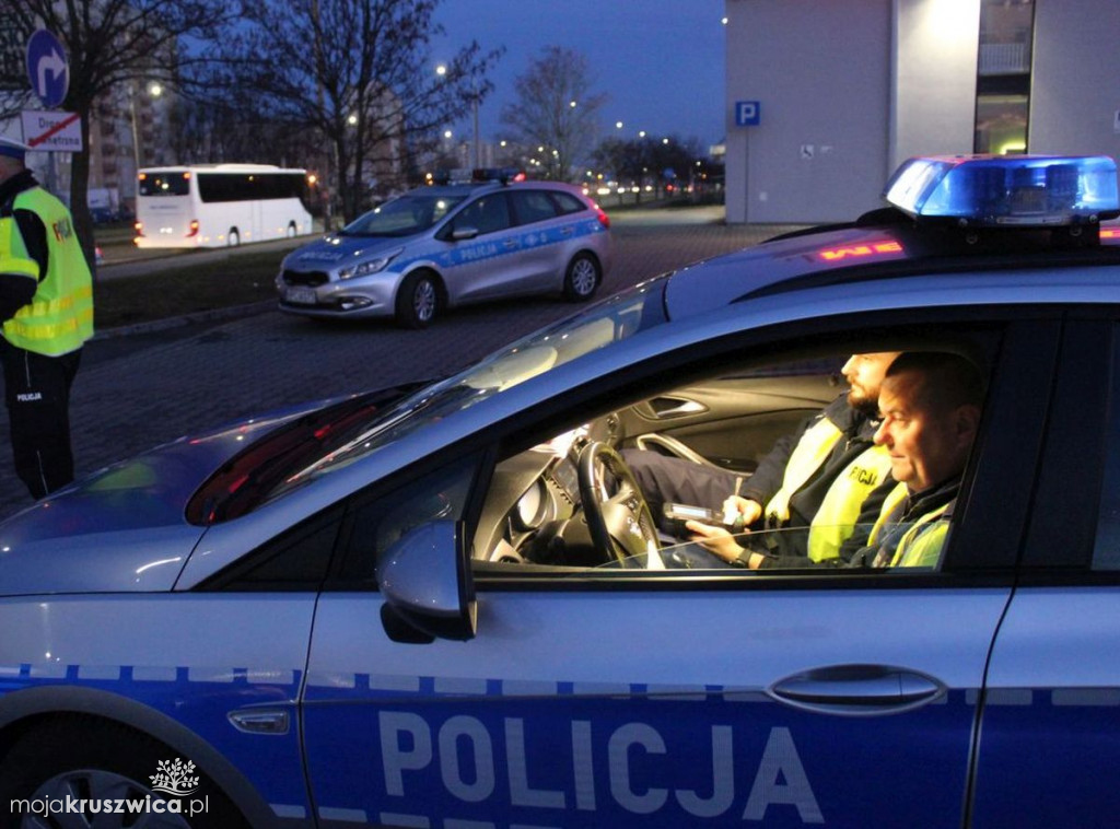 Skontrolowano kierujących na drogach