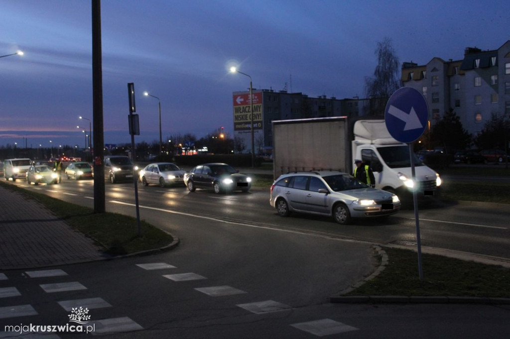 Skontrolowano kierujących na drogach