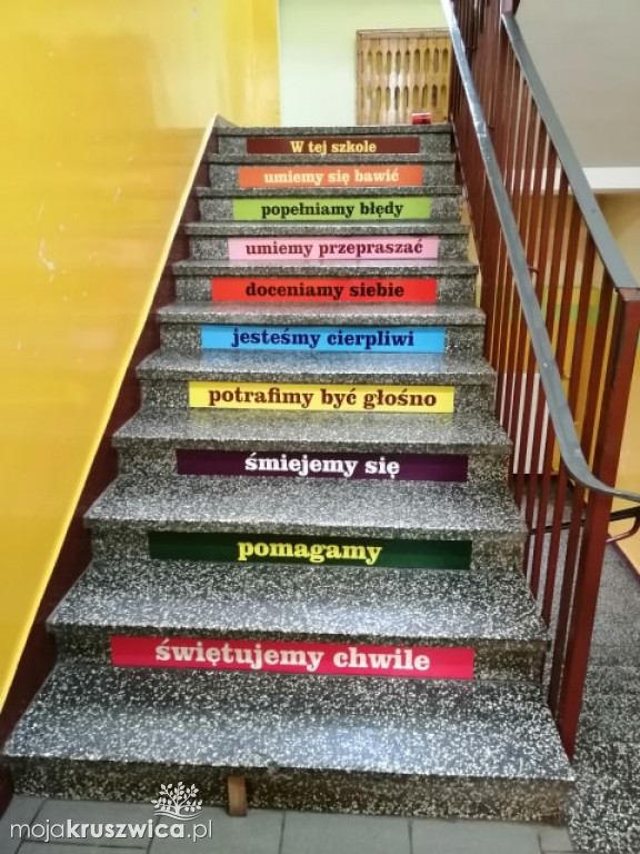 Naklejki edukacyjne w SP nr 1