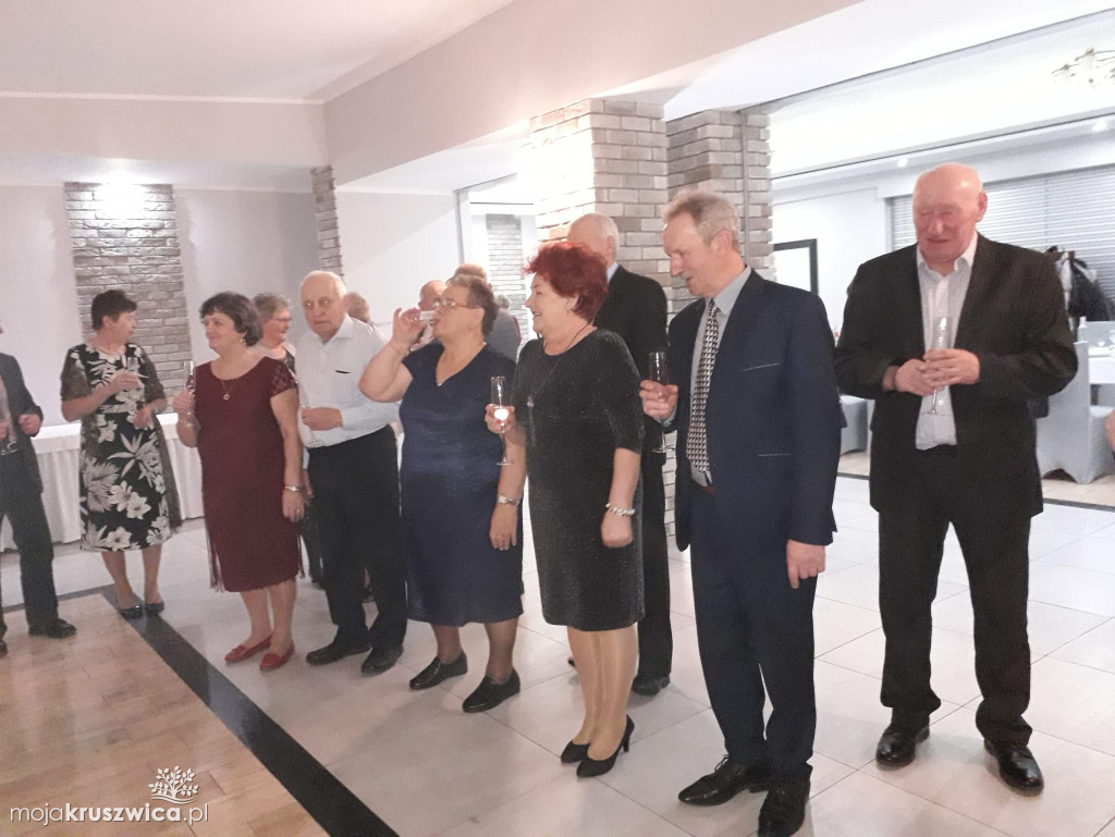 Zabawa seniorów w Zajeździe u Piasta Kołodzieja
