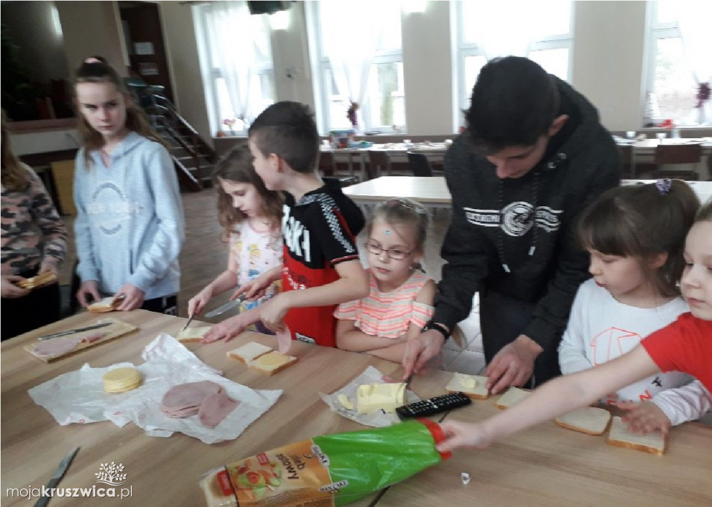 Zajęcia w świetlicy w Chełmcach