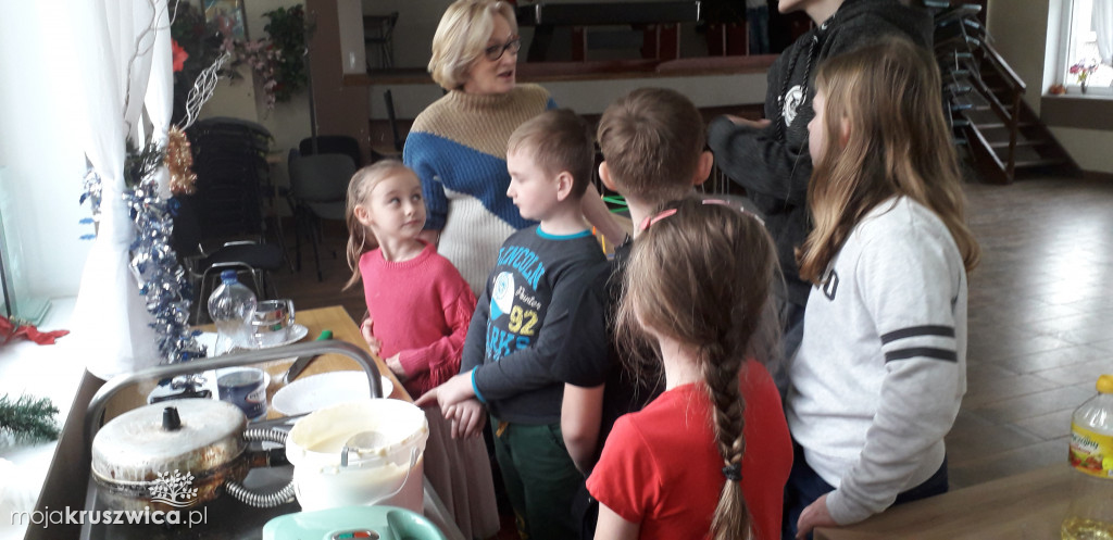 Zajęcia w świetlicy w Chełmcach