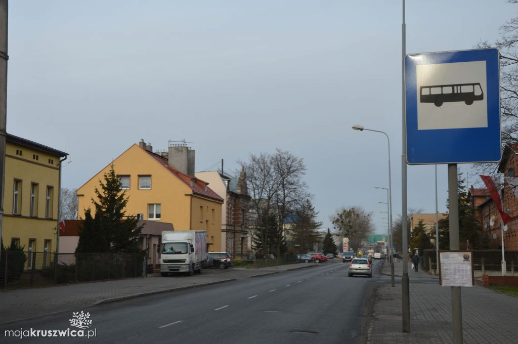 Ciężarówka zderzyła się z ciągnikiem