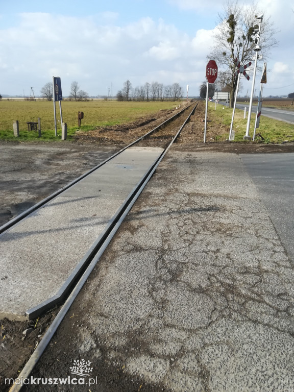 Przejazd kolejowo-drogowy naprawiony