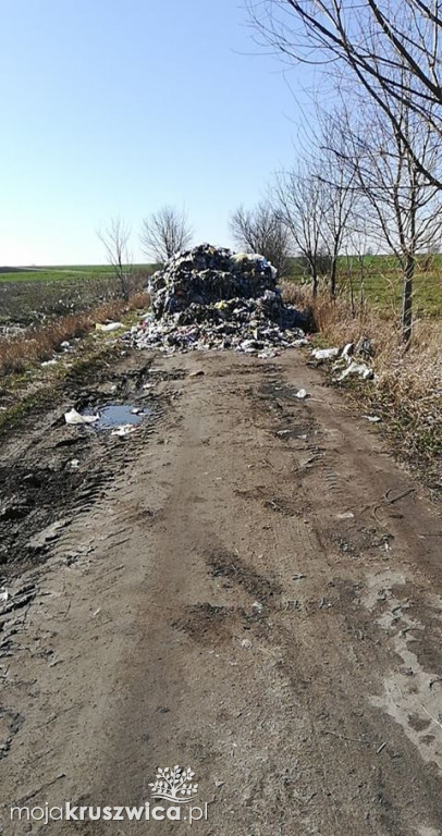 Kolejne śmieci podrzucone w naszej gminie