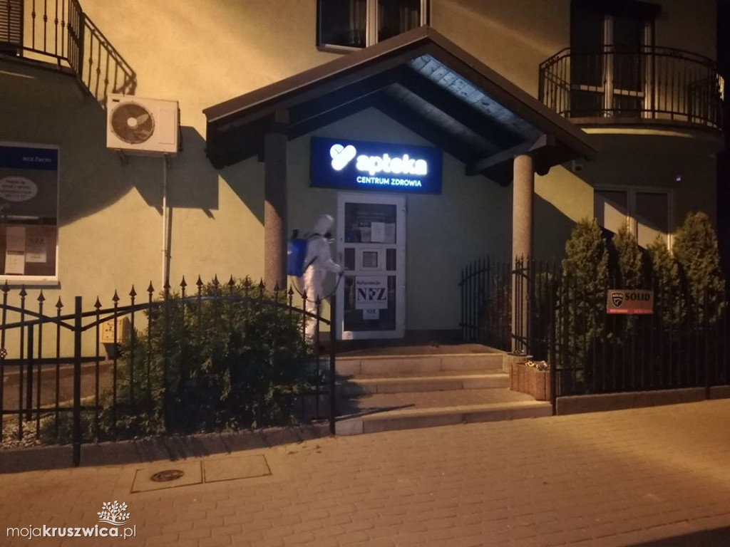 Dezynfekują miasto w godzinach nocnych [ZDJĘCIA]