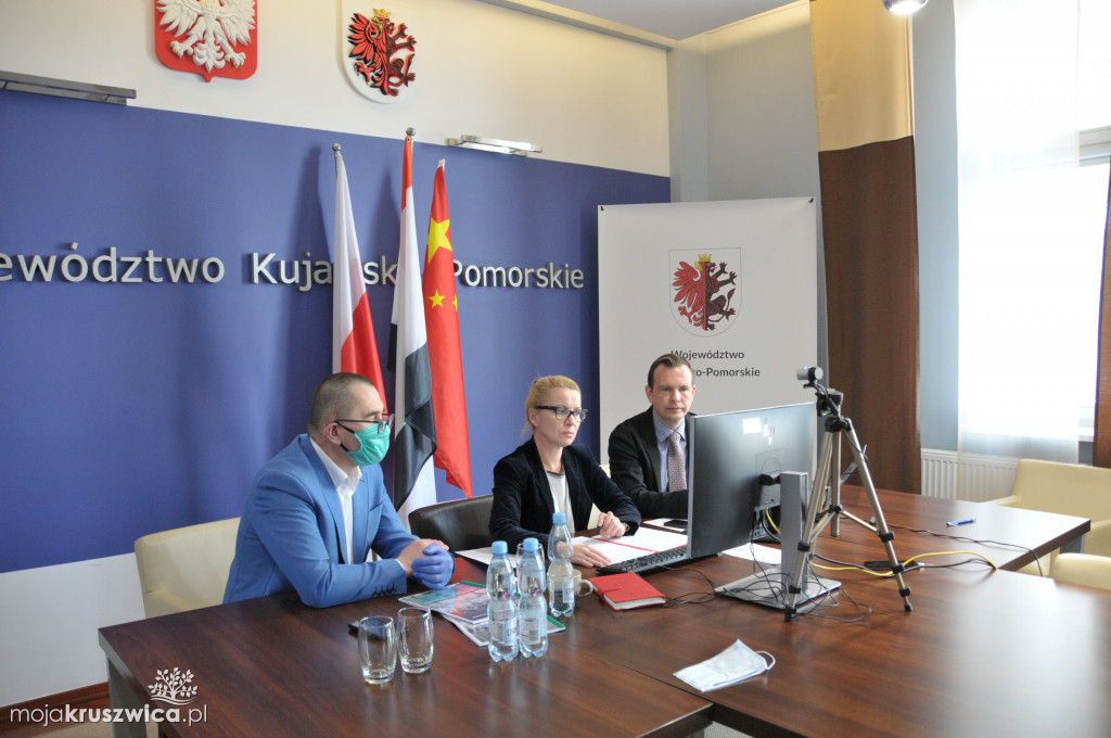 Specjaliści z Wuhan wspierają lekarzy naszego regionu [ZDJĘCIA]