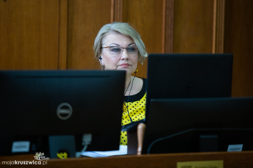  Marszałek z votum zaufania. Zarząd województwa otrzymał absolutorium [ZDJĘCIA]