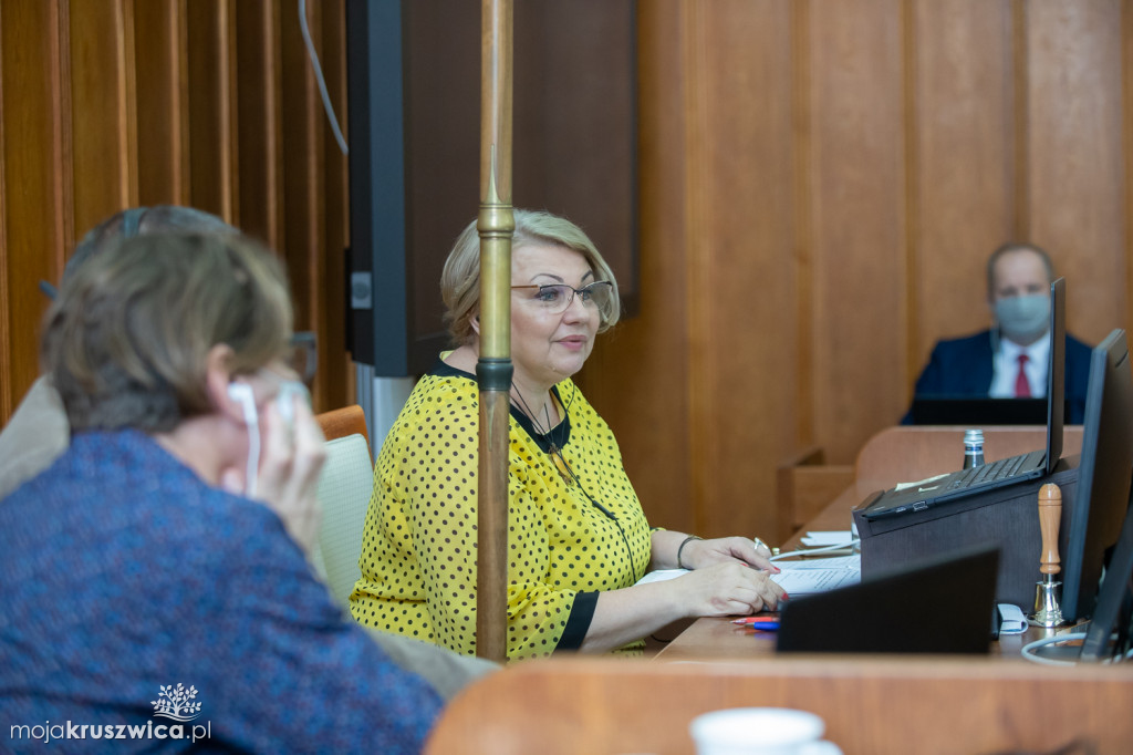  Marszałek z votum zaufania. Zarząd województwa otrzymał absolutorium [ZDJĘCIA]