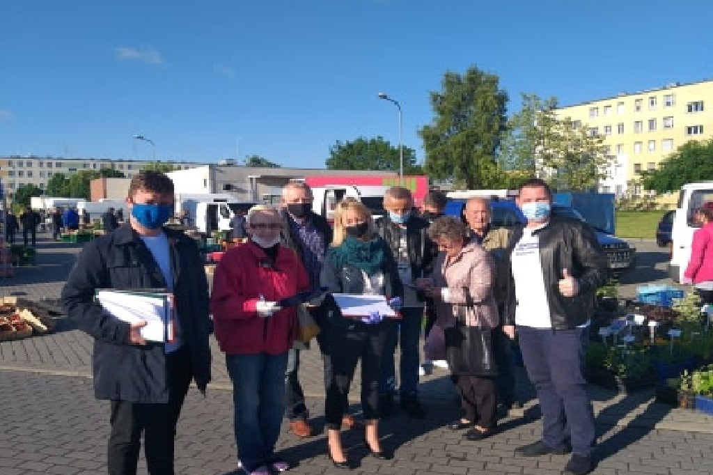 Zbierali podpisy pod kandydaturą Rafała Trzaskowskiego