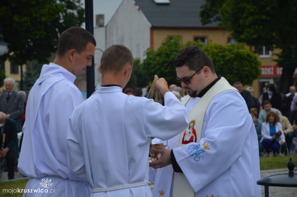 Boże Ciało w kościele św. Teresy od Dzieciątka Jezus w Kruszwicy