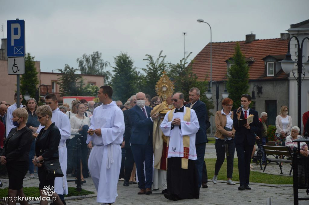 Boże Ciało w kościele św. Teresy od Dzieciątka Jezus w Kruszwicy