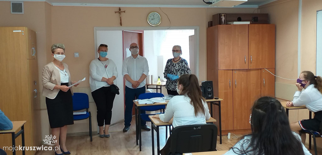 Egzamin ósmoklasisty w Młodzieżowym Ośrodku Wychowawczym w Kruszwicy [ZDJĘCIA]