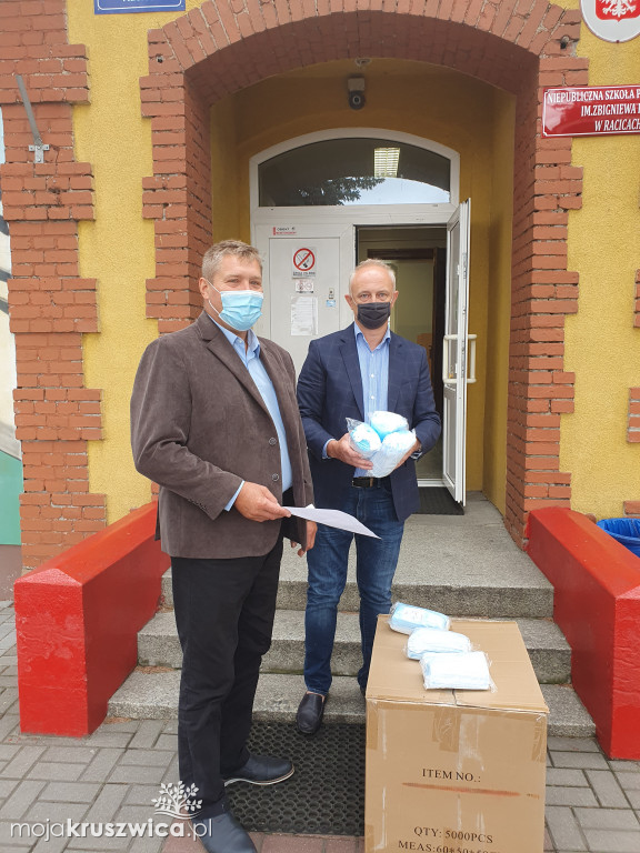Przekazali środki na walkę z COVID-19